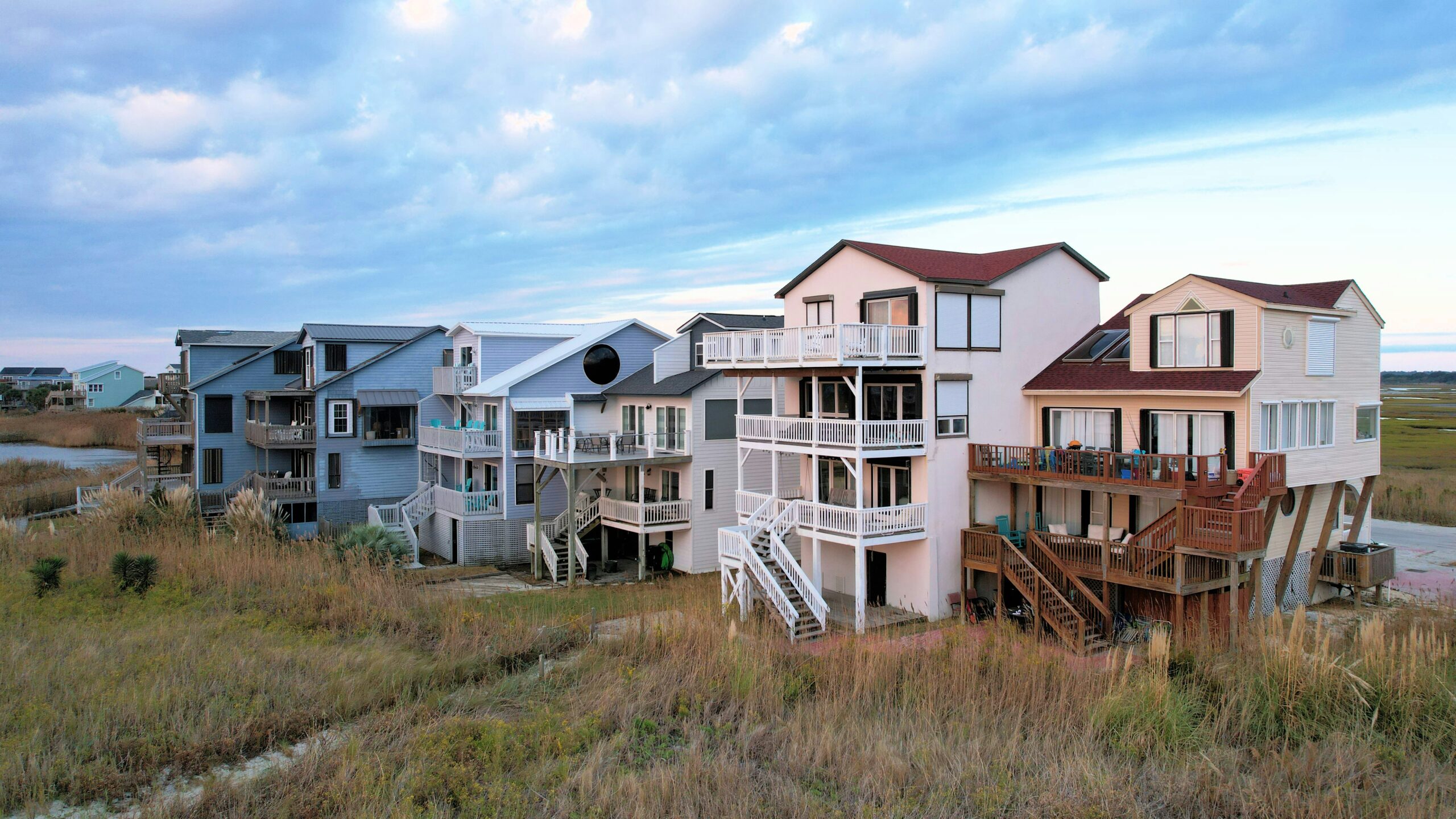A landscape view of houses in North Carolina.