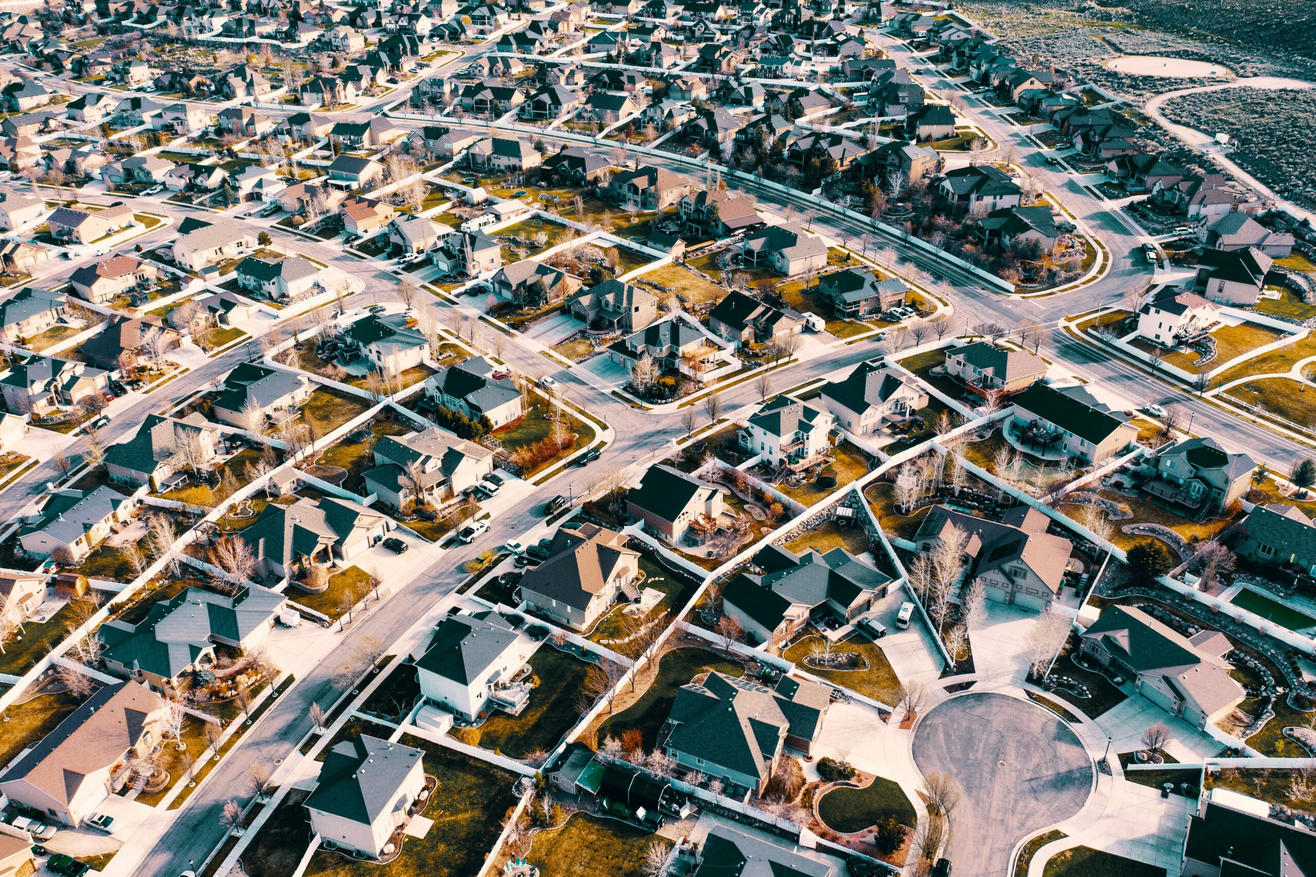 Top view of a residential area in Utah with too many houses.